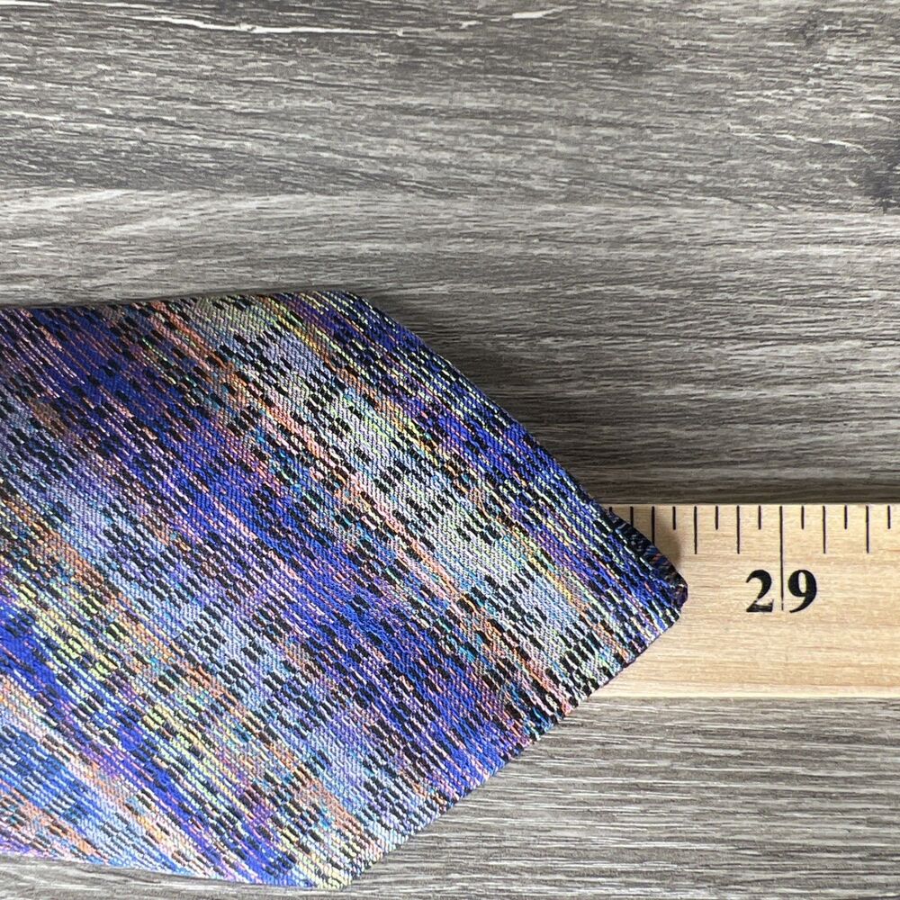 Missoni Cravatte Tie Multicolor Wavy Stripe 100% Silk Italy 57” x 3.5" Designer - Picture 6 of 6